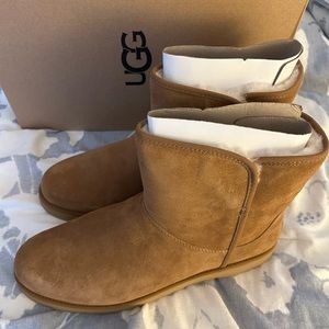 UGG Australia Corey II women’s boots size 11